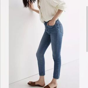 MADEWELL 26 The Perfect Vintage Crop Jean in Sandford Wash:  MD614